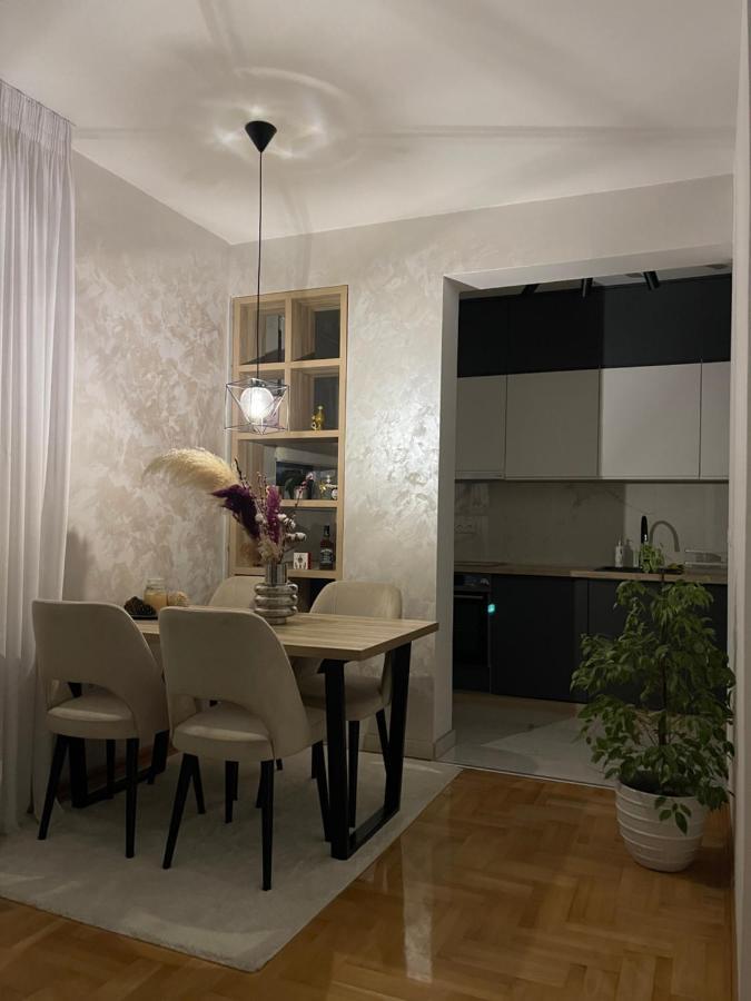 Monarh Apartment Bijeljina Bagian luar foto