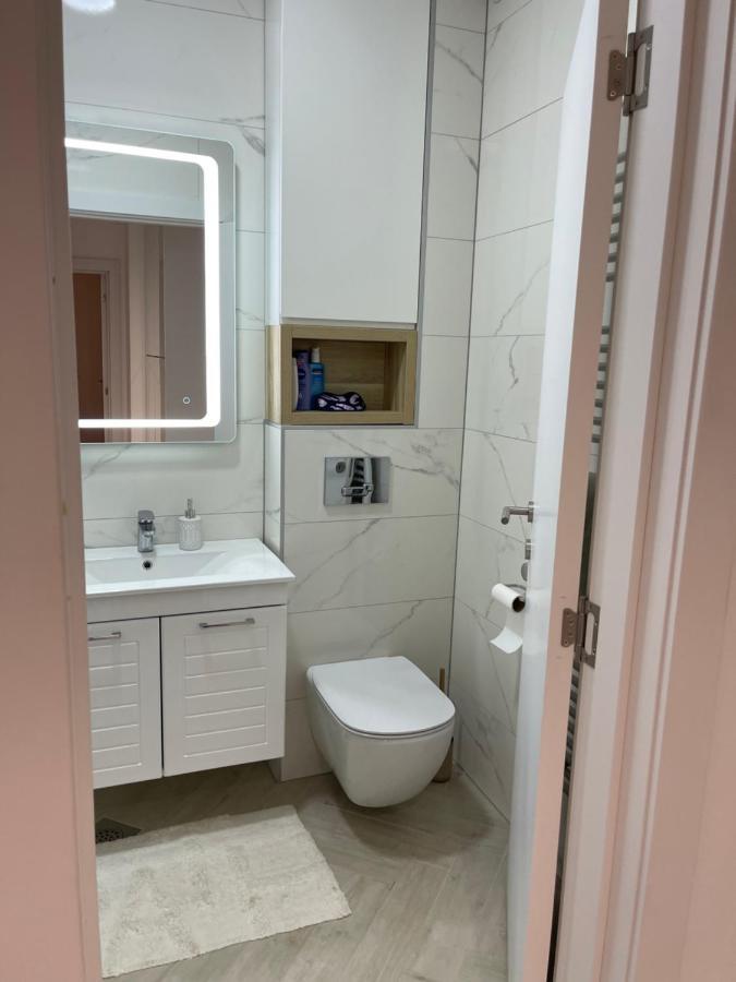 Monarh Apartment Bijeljina Bagian luar foto