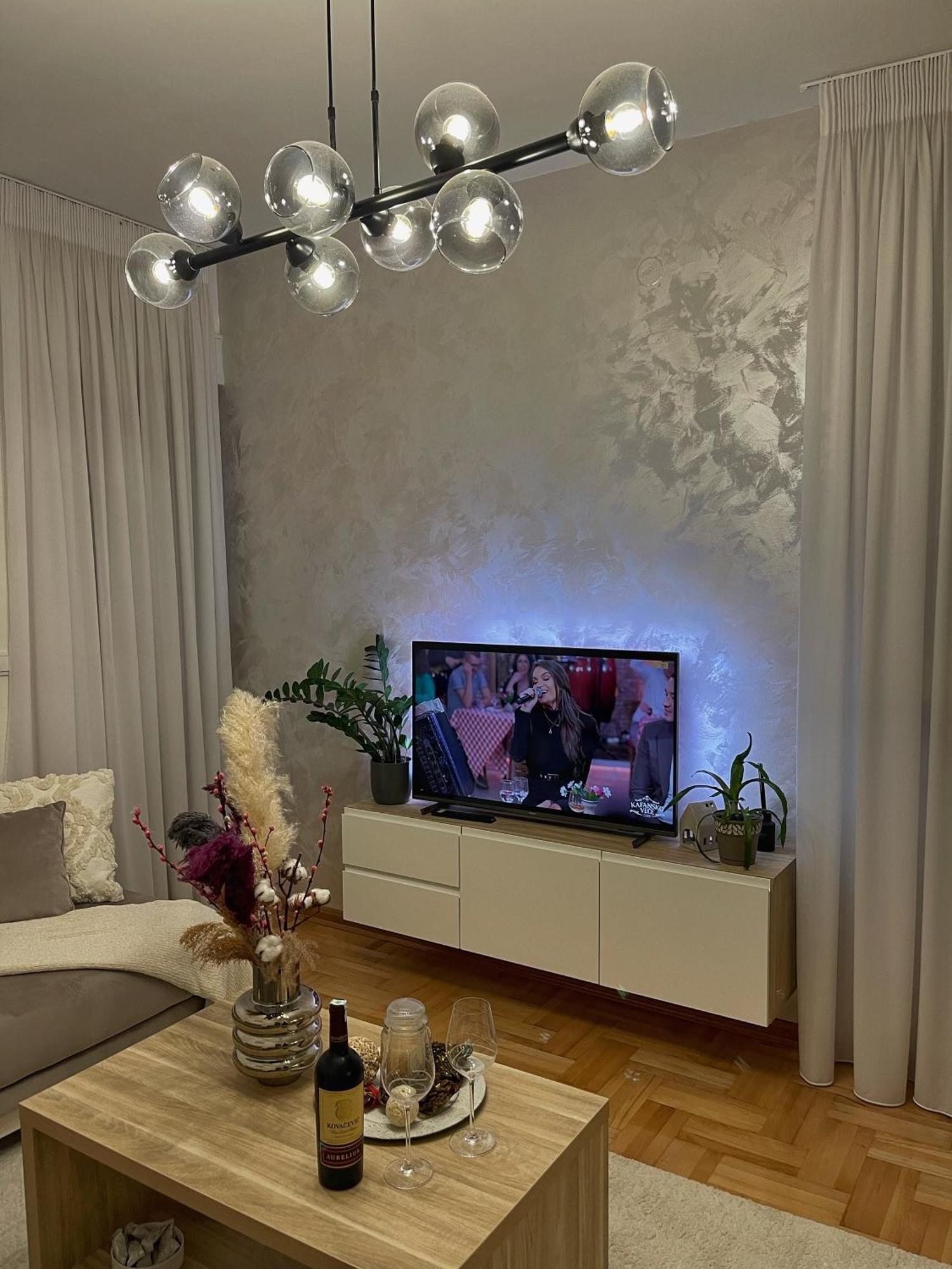 Monarh Apartment Bijeljina Bagian luar foto