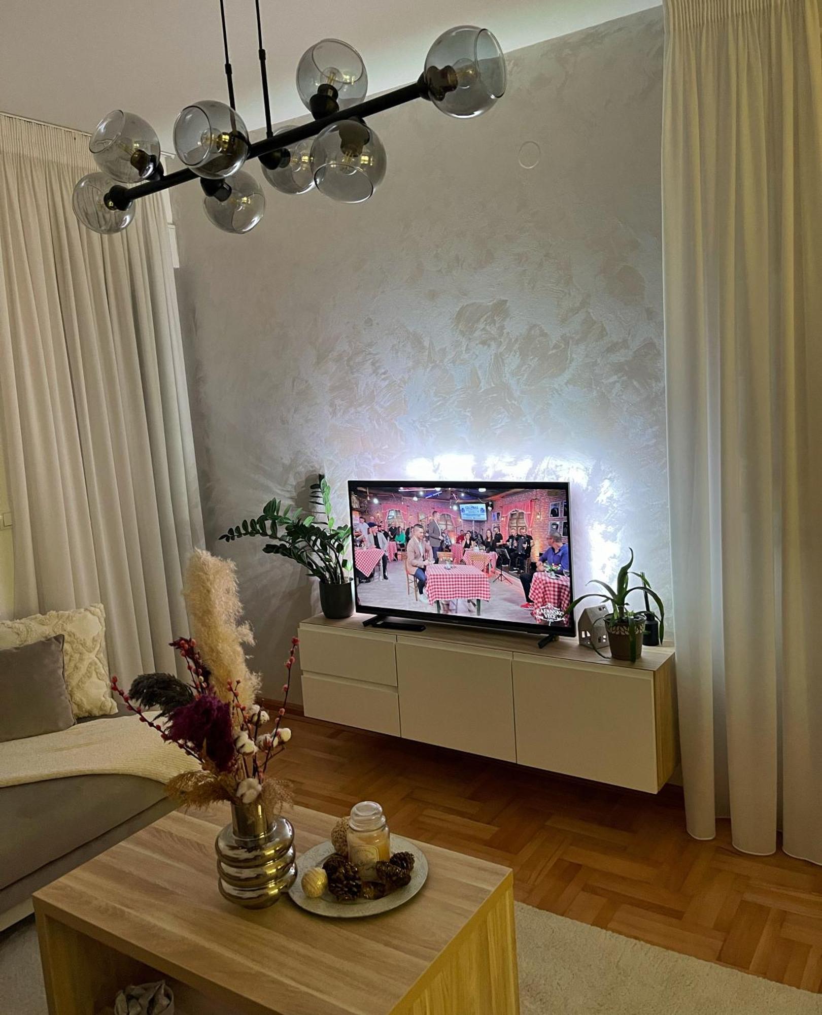 Monarh Apartment Bijeljina Bagian luar foto